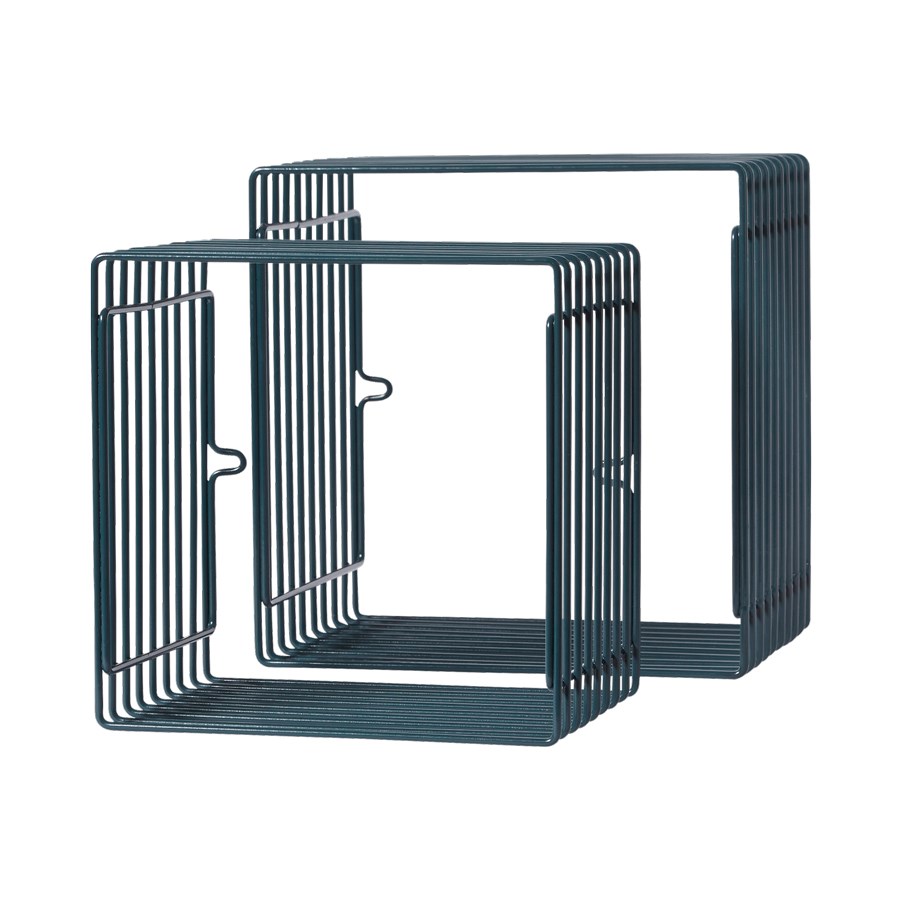 Das Done by Deer Regal für Bücher und Spielzeug ist leicht an der Wand zu befestigen.