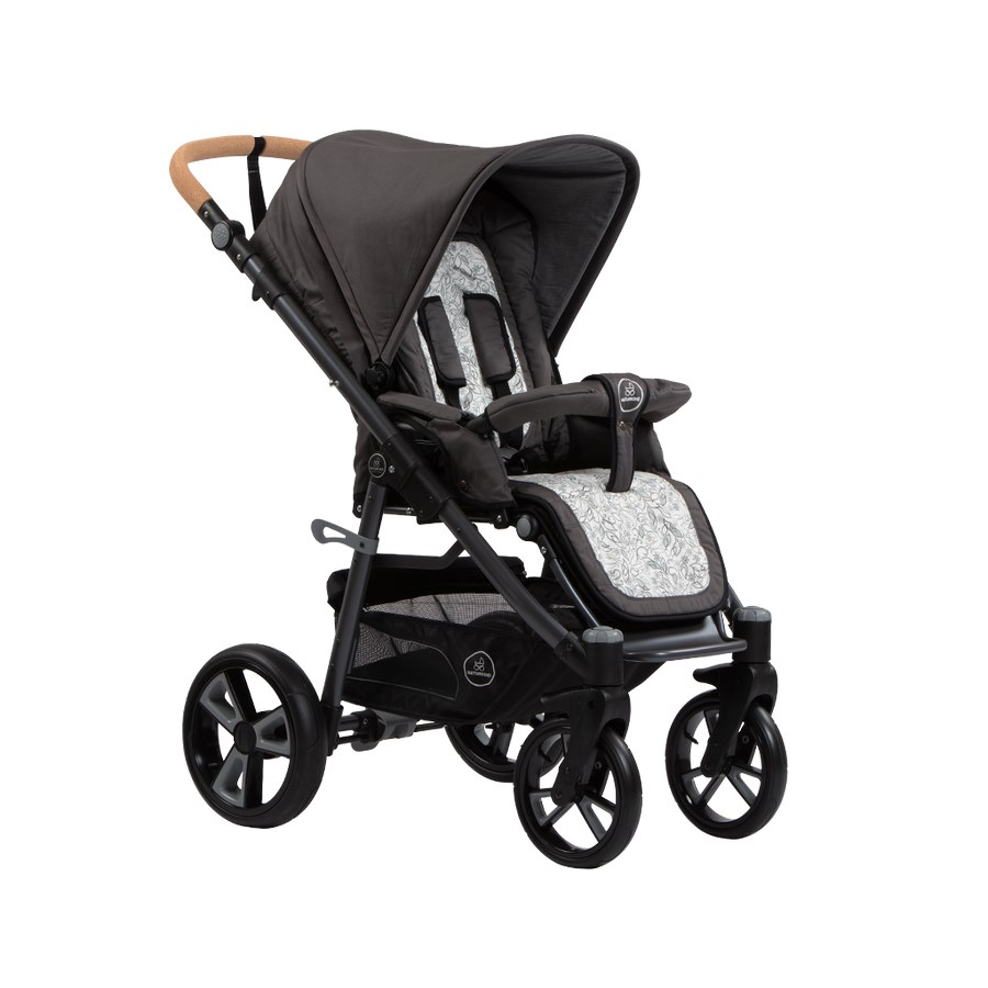 Der Kinderwagen "Lux" von Naturkind verbindet höchsten Komfort mit tollem Design und überzeugt mit seiner langen Nutzungsdauer. Hier in der Ausführung mit Comfort Soft Rad.
