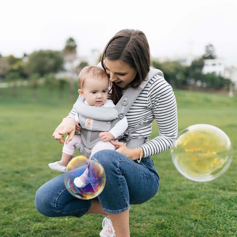 Ergobaby OMNI 360 Cool Air Mesh Babytrage - Cool Air Pearl Grey