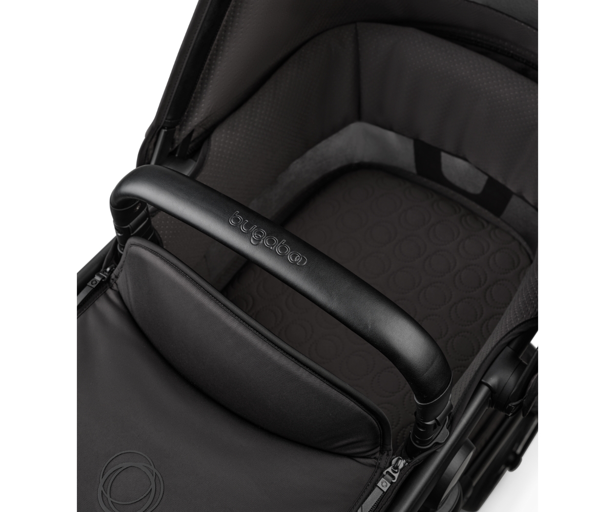 Bugaboo-Noir-Special-Edition-Wanne-Matratze-Details-black-moonlight