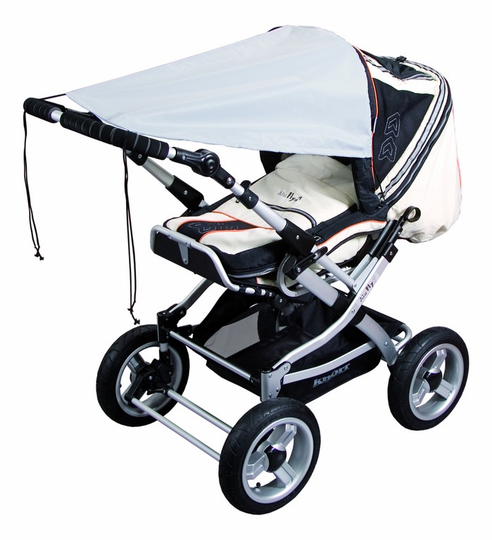 18272_c_kopie_ Das Universal-Sonnensegel, passend für alle gängigen Kinder- und Sportwagen, von Sunny Baby hat einen hohen UV-Schutz (UPF 50+) und verfügt über viele Verstellmöglichkeiten.