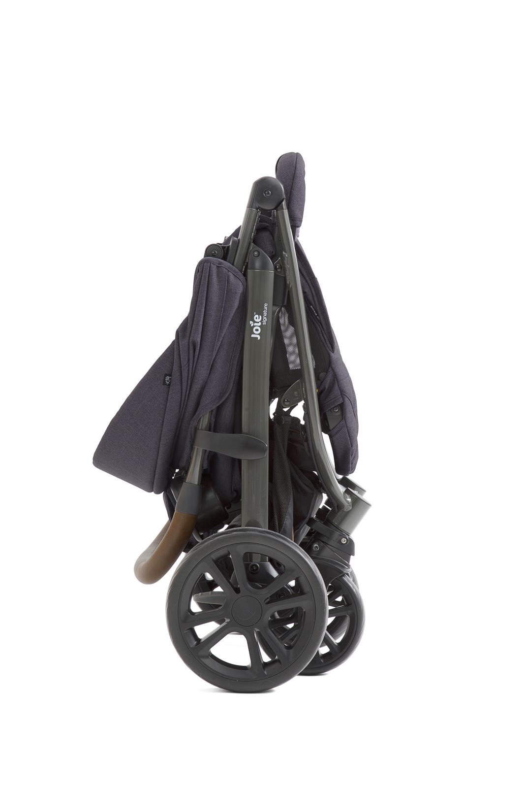 Der Joie Litetrax 4 ist ein stilsicherer Allrounder mit dem einzigartigen FlashFold Mechanismus.