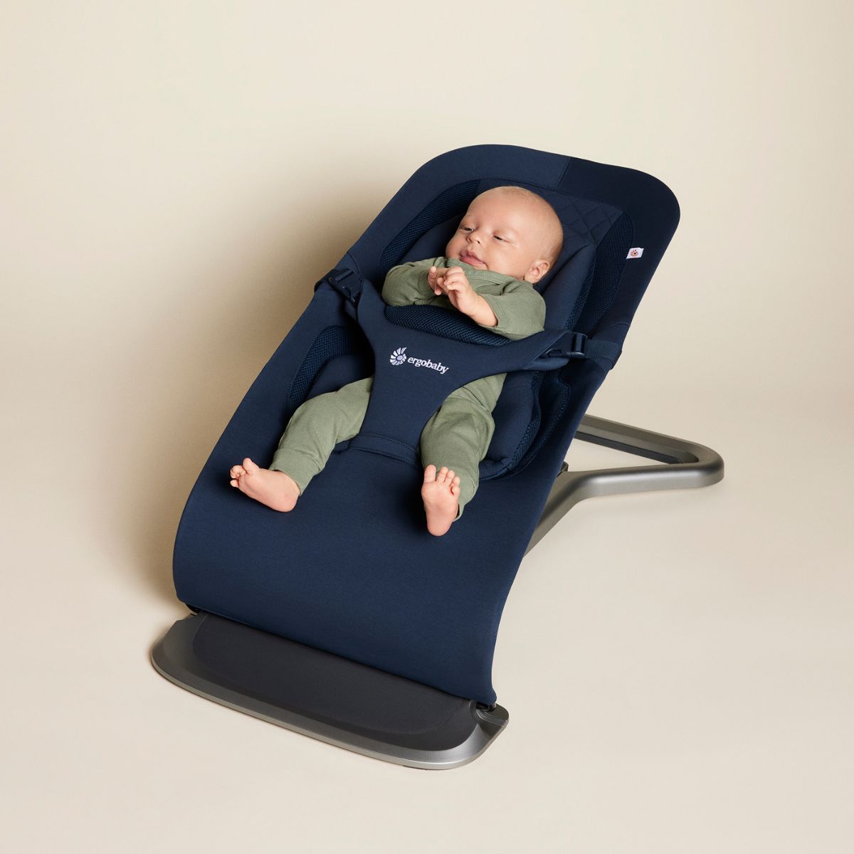 Ergobaby-Evolve-3in1-Bouncer-Midnight-Blue-2