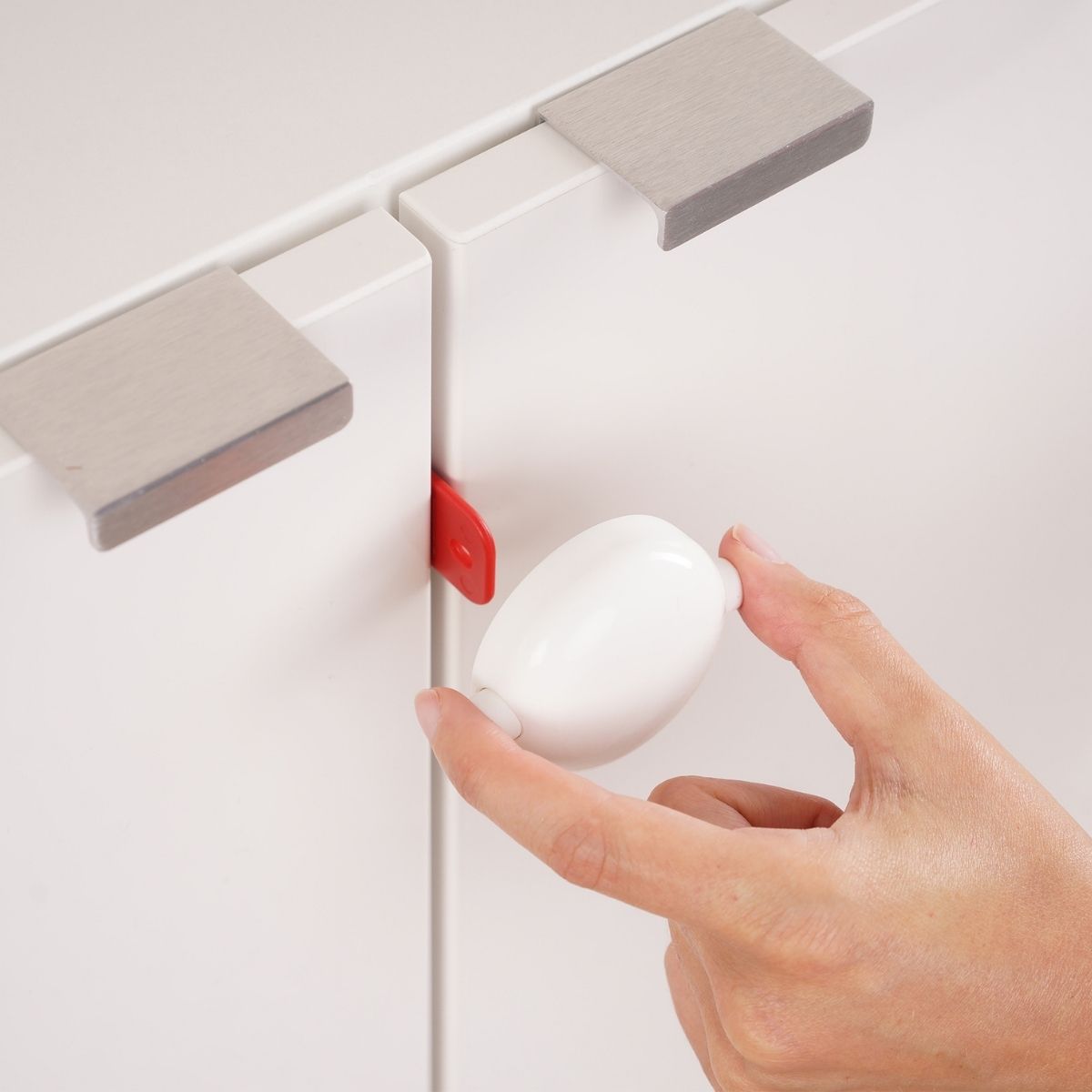 Reer-Schrankschloss-fur-Doppelturen-Montage Reer Schrankschloss Nutzung