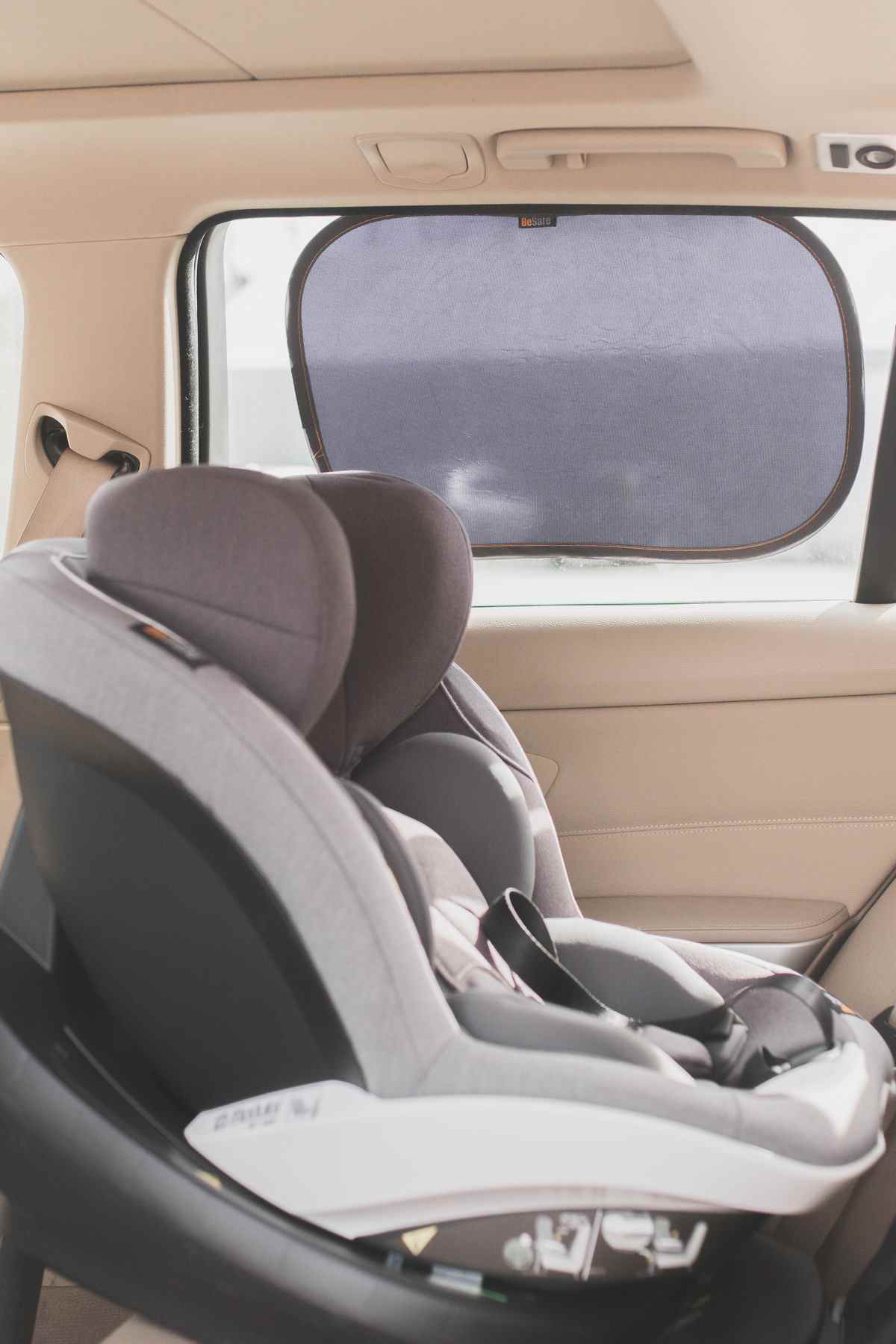 BeSafe-Selbsthaftender-Sonnenschutz-2er-Set-1-1200px BeSafe Selbsthaftender Sonnenschutz (2er Set)