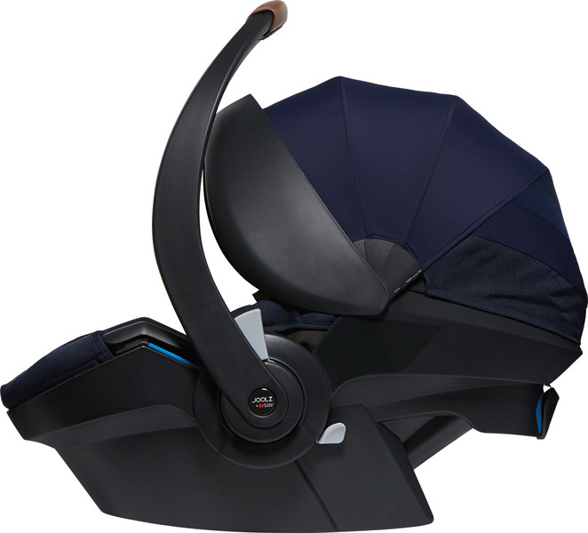 Sicher, elegant und dennoch leicht: Die Joolz iZi Go Modular by Besafe Autoschale kombiniert niederländisches Design mit skandinavischer Sicherheit.