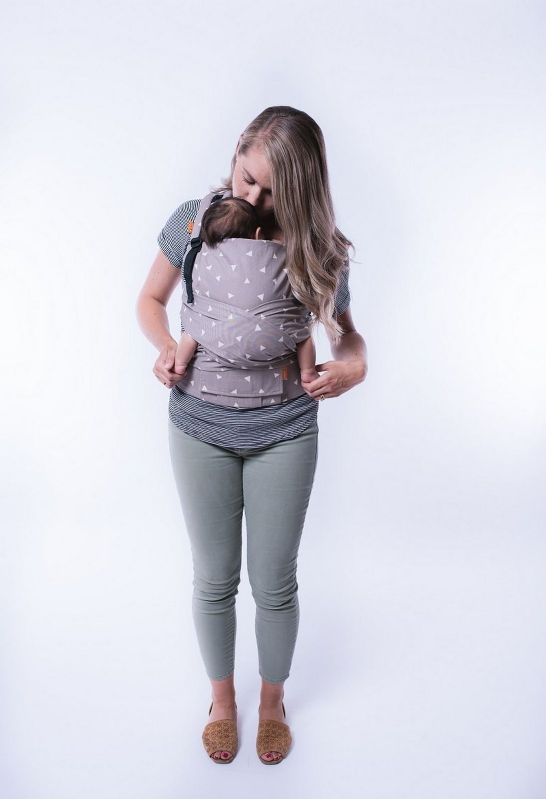 Tula-Half-Buckle-Babytrage-Sleepy-Dust-1