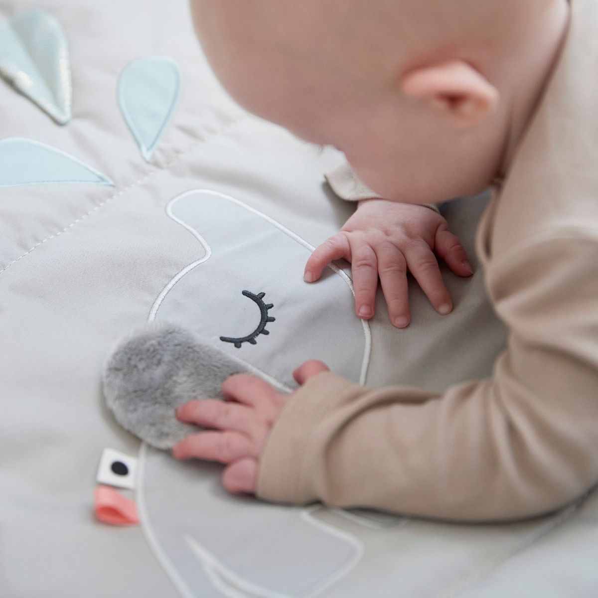 Done by Deer Sensory playmat