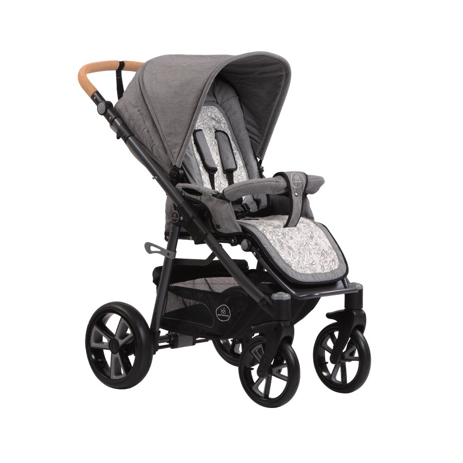 Der Kinderwagen "Lux" von Naturkind verbindet höchsten Komfort mit tollem Design und überzeugt mit seiner langen Nutzungsdauer. Hier in der Ausführung mit Comfort Soft Rad.
