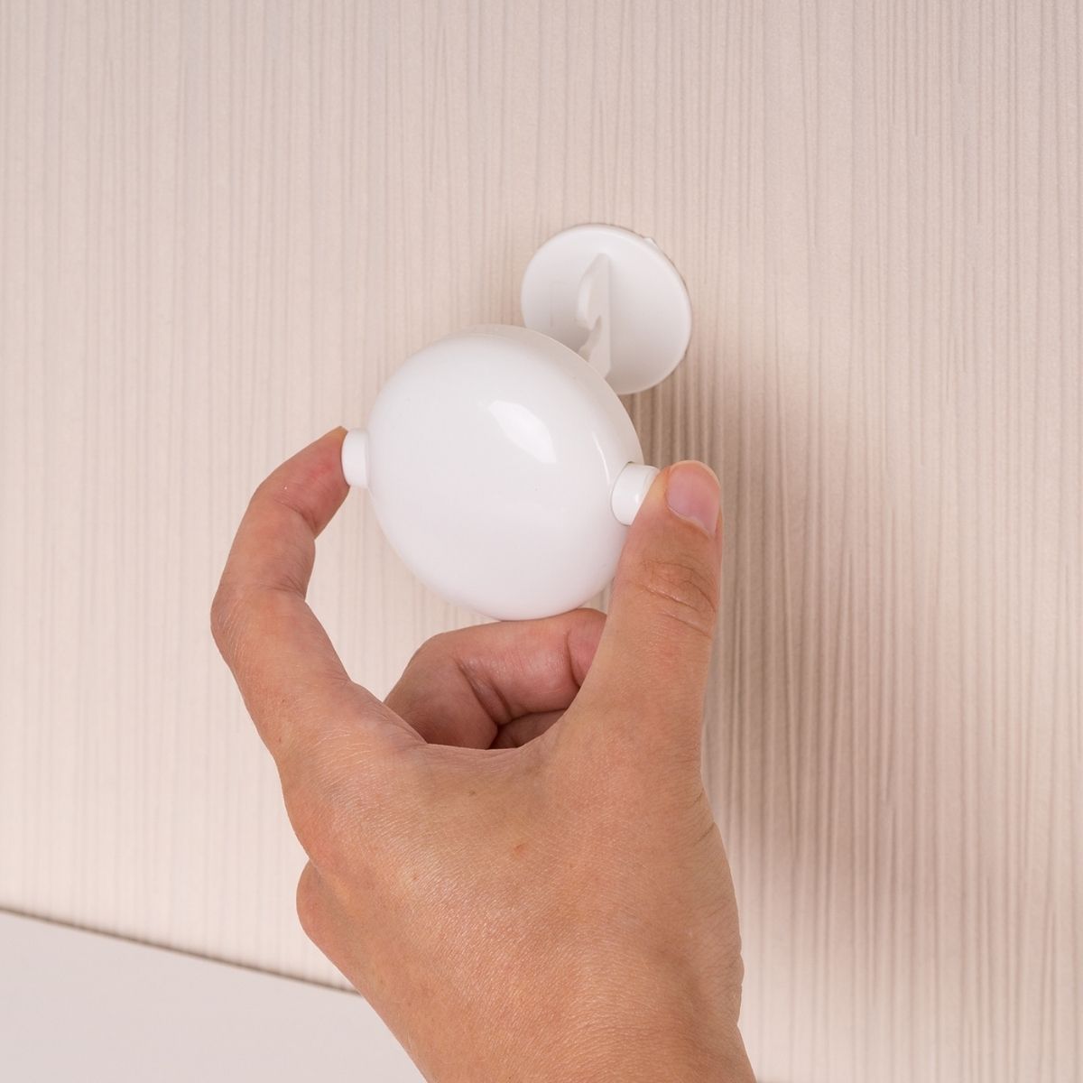 Reer-Schrankschloss-fur-Doppelturen-magnetische-Wandhalterung Reer Schrankschloss mit Wandhalterung