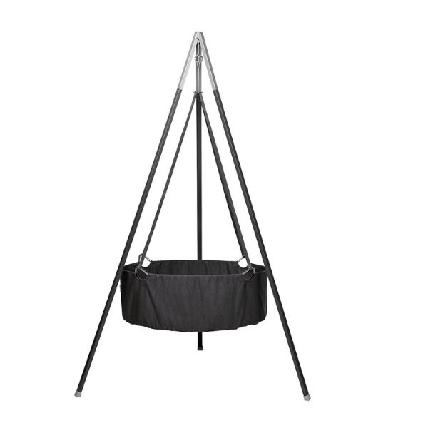 Leander-Classic-cradle-with-tripod